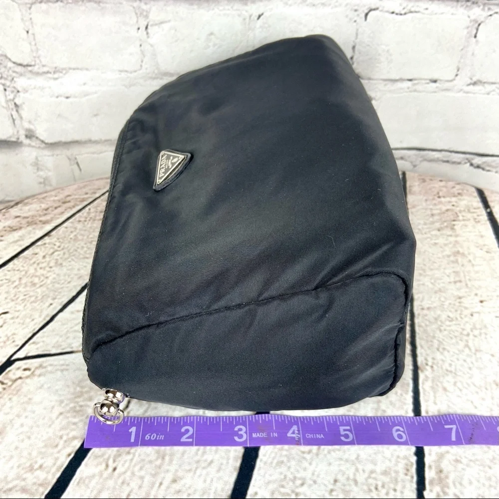 Prada pouch crossbody bag or shoulder bag with chains - Picture 14 of 16